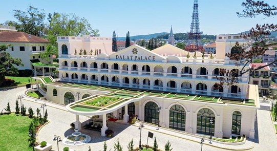 KHÁCH SẠN DALAT PALACE